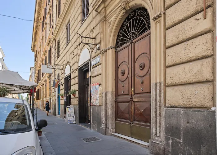Daire Pretorius Design Loft - Near Termini Station By Rhr